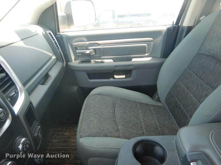 image for item FY9684 2014 Dodge Ram 2500 Crew Cab pickup truck