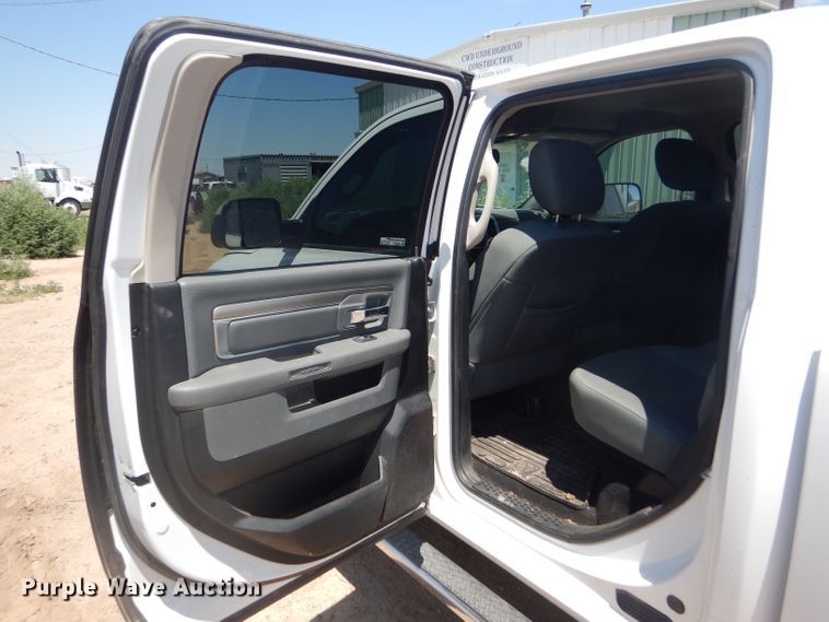 image for item FY9684 2014 Dodge Ram 2500 Crew Cab pickup truck