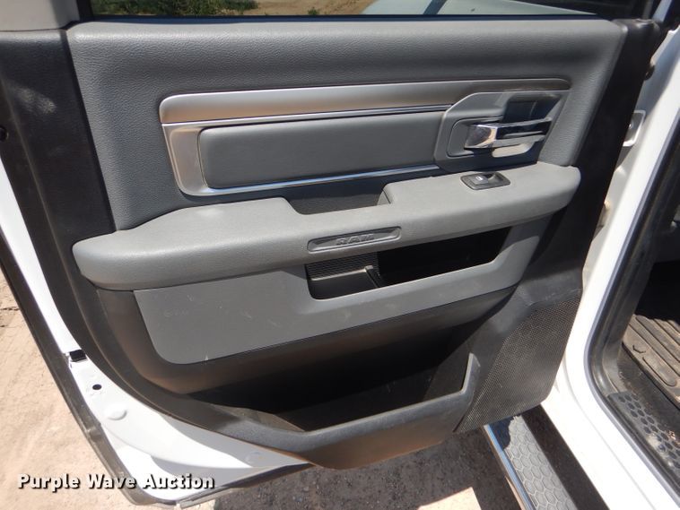 image for item FY9684 2014 Dodge Ram 2500 Crew Cab pickup truck