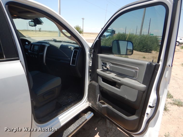 image for item FY9684 2014 Dodge Ram 2500 Crew Cab pickup truck
