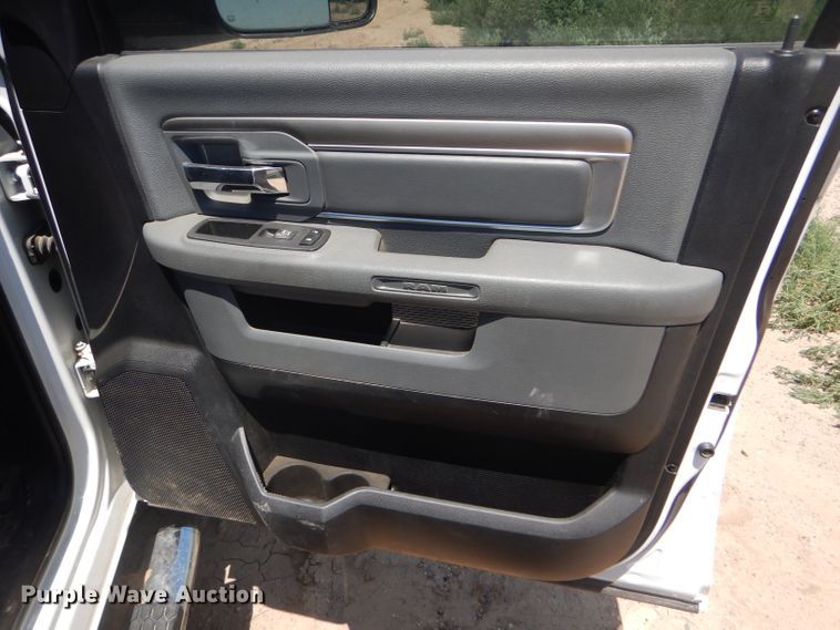image for item FY9684 2014 Dodge Ram 2500 Crew Cab pickup truck