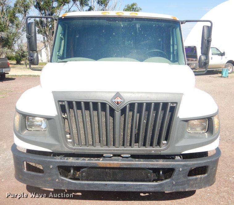 image for item FY9686 2012 International TerraStar Crew Cab flatbed truck