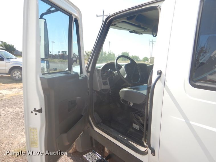 image for item FY9686 2012 International TerraStar Crew Cab flatbed truck