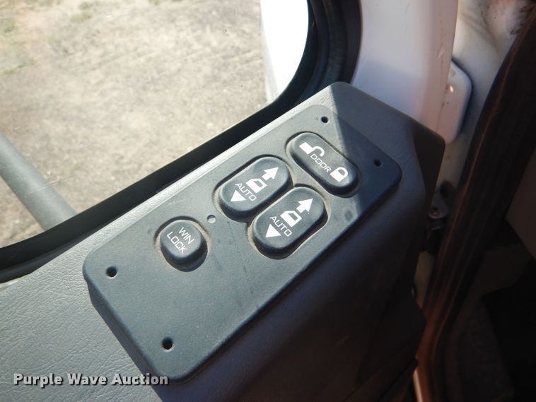 image for item FY9686 2012 International TerraStar Crew Cab flatbed truck