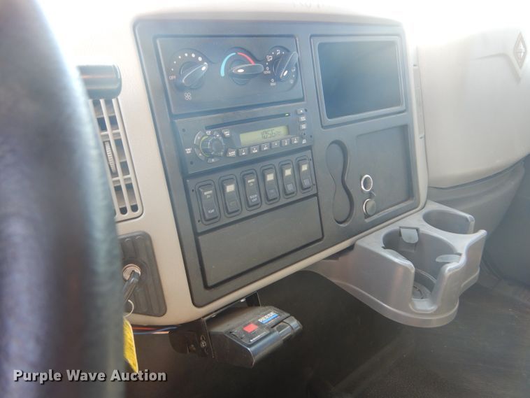 image for item FY9686 2012 International TerraStar Crew Cab flatbed truck