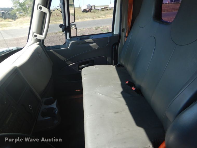 image for item FY9686 2012 International TerraStar Crew Cab flatbed truck