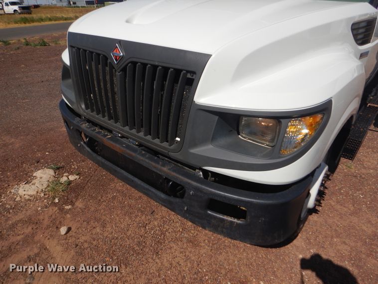 image for item FY9686 2012 International TerraStar Crew Cab flatbed truck