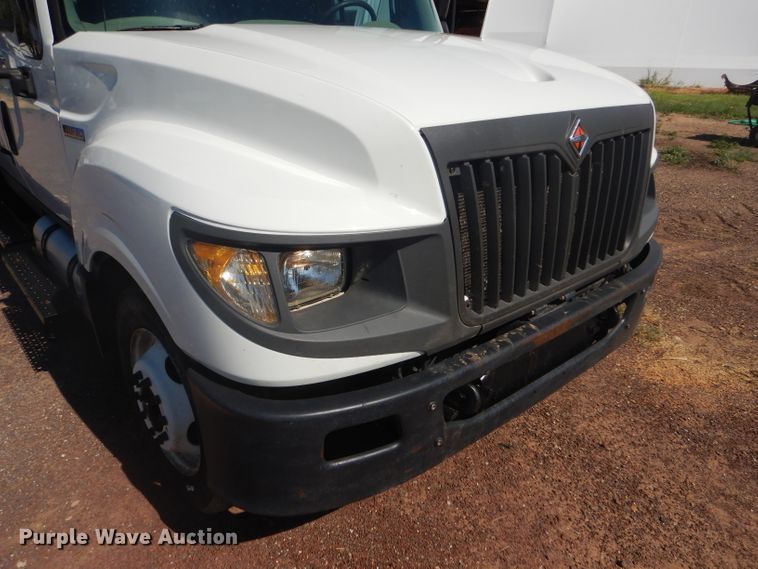 image for item FY9686 2012 International TerraStar Crew Cab flatbed truck