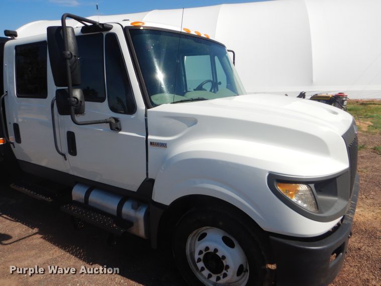 image for item FY9686 2012 International TerraStar Crew Cab flatbed truck