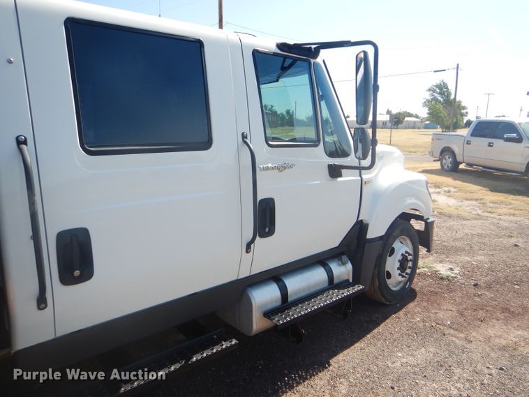 image for item FY9686 2012 International TerraStar Crew Cab flatbed truck