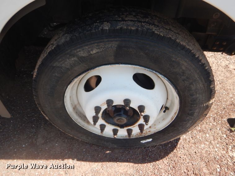 image for item FY9686 2012 International TerraStar Crew Cab flatbed truck