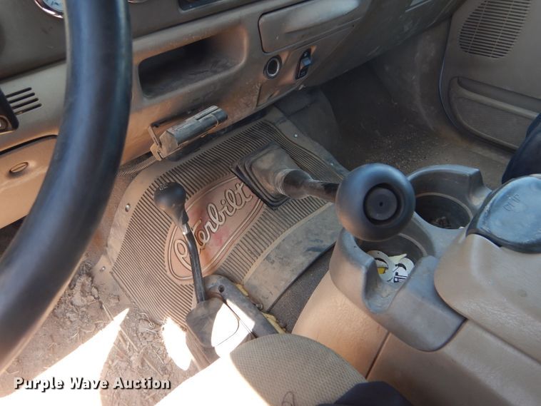 image for item FY9691 2004 Ford F350 Super Duty XLT Crew Cab utility bed pickup truck