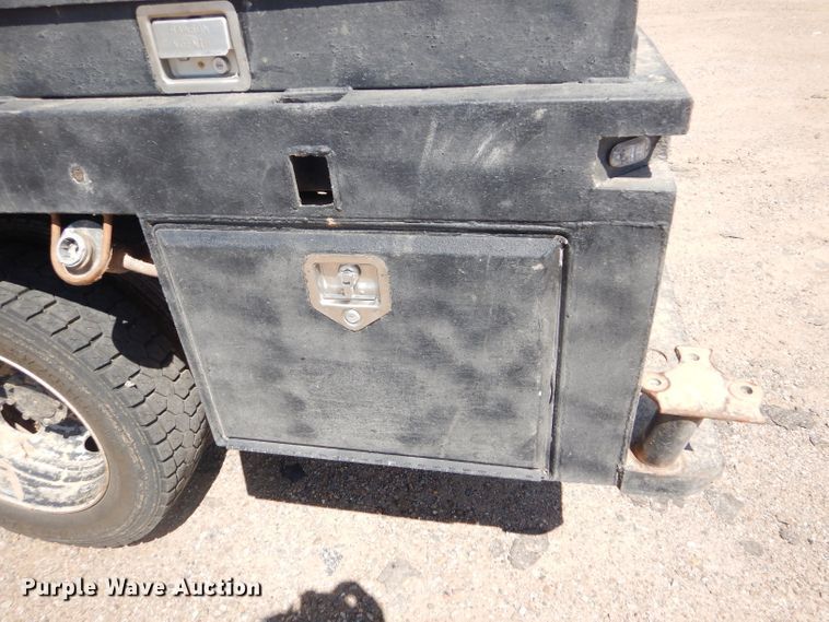 image for item FY9691 2004 Ford F350 Super Duty XLT Crew Cab utility bed pickup truck