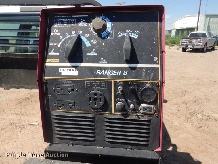 image for item FY9691 2004 Ford F350 Super Duty XLT Crew Cab utility bed pickup truck