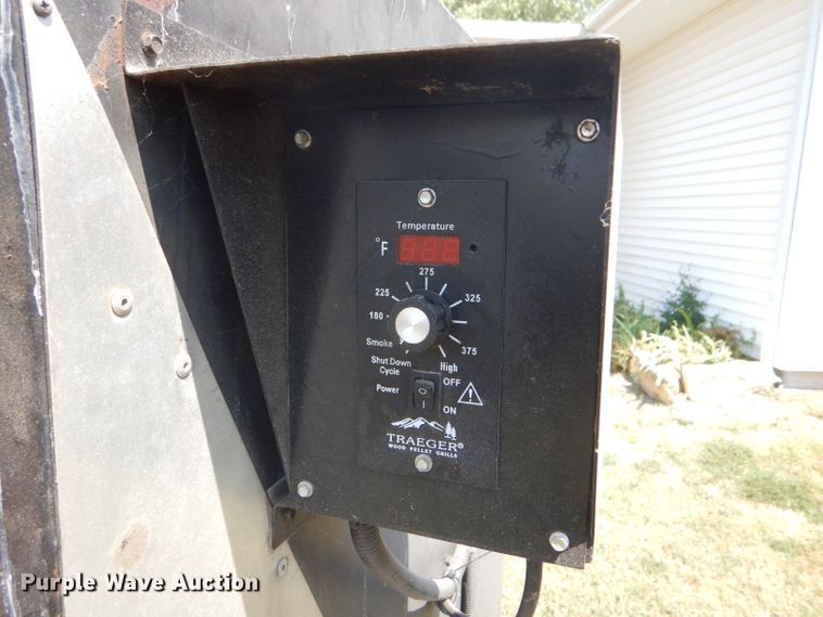 image for item FY9728 Traeger pellet grill