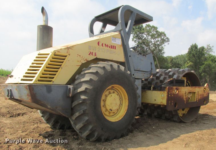 image for item DA8326 1998 Bomag BW213PDH-3 single drum vibratory roller