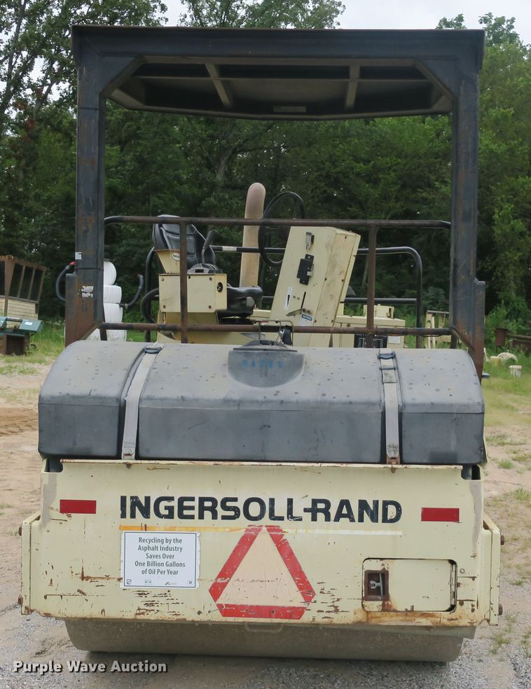 image for item DB10219 1998 Ingersoll Rand DD-90 double drum vibratory roller