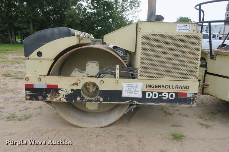 image for item DB10219 1998 Ingersoll Rand DD-90 double drum vibratory roller