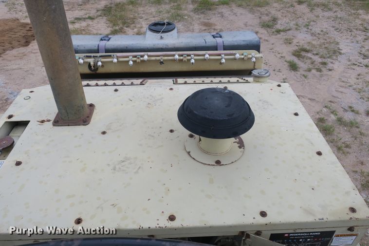 image for item DB10219 1998 Ingersoll Rand DD-90 double drum vibratory roller