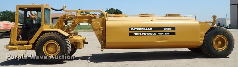 image for item DC1402 1979 Caterpillar 613B water wagon