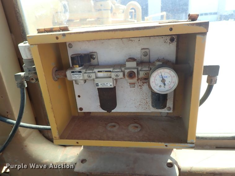 image for item DC1402 1979 Caterpillar 613B water wagon