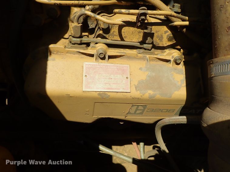 image for item DC1402 1979 Caterpillar 613B water wagon