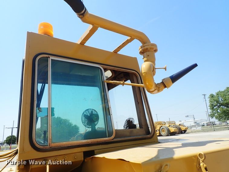 image for item DC1402 1979 Caterpillar 613B water wagon