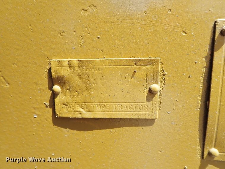 image for item DC1402 1979 Caterpillar 613B water wagon