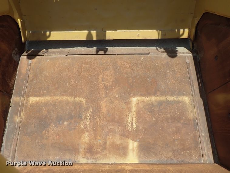 image for item DC1403 1990 Caterpillar 631E Series II conventional scraper