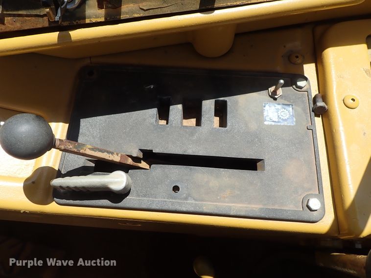image for item DC1404 1990 Caterpillar 631E Series II conventional scraper