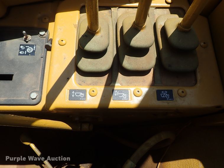 image for item DC1404 1990 Caterpillar 631E Series II conventional scraper