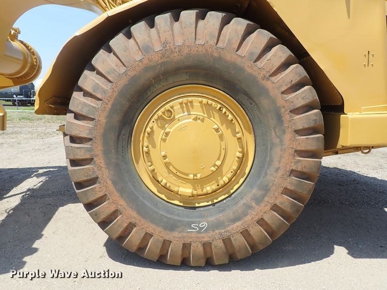 image for item DC1404 1990 Caterpillar 631E Series II conventional scraper