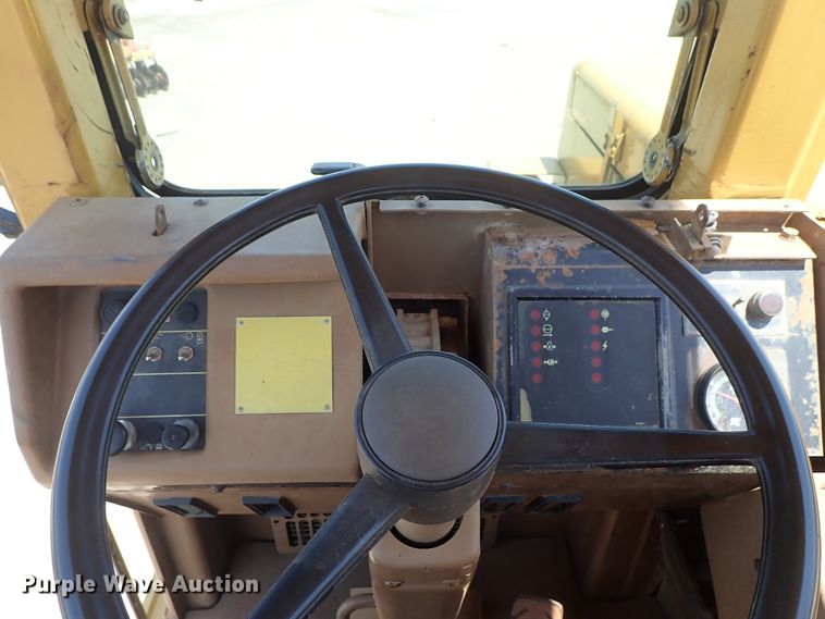 image for item DC1405 1989 Caterpillar 631E Series II conventional scraper