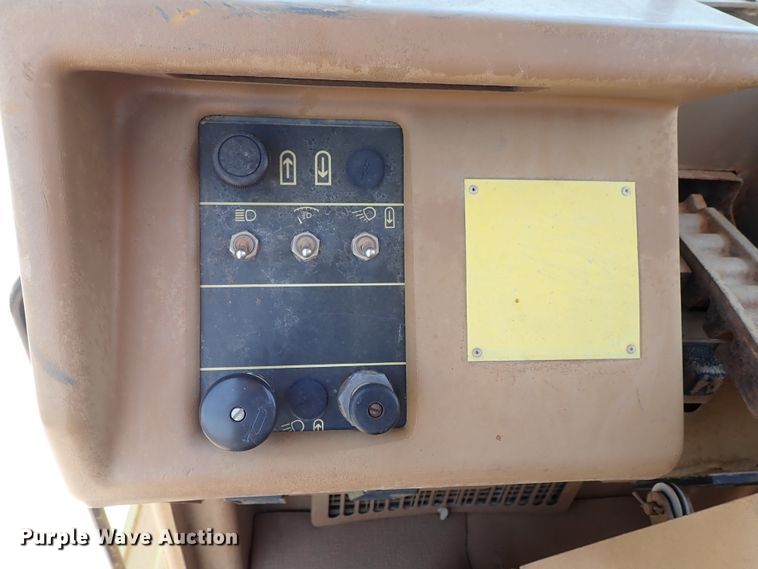 image for item DC1405 1989 Caterpillar 631E Series II conventional scraper