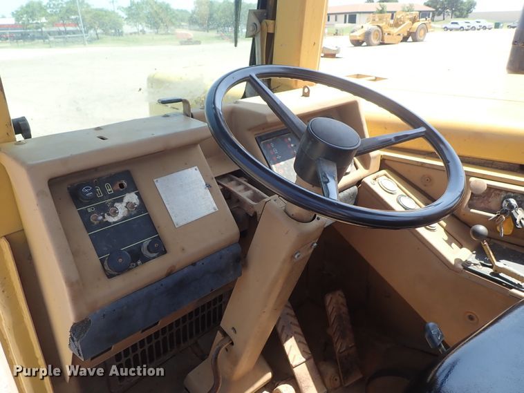 image for item DC1406 1988 Caterpillar 631E Series II conventional scraper