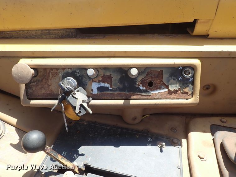 image for item DC1406 1988 Caterpillar 631E Series II conventional scraper