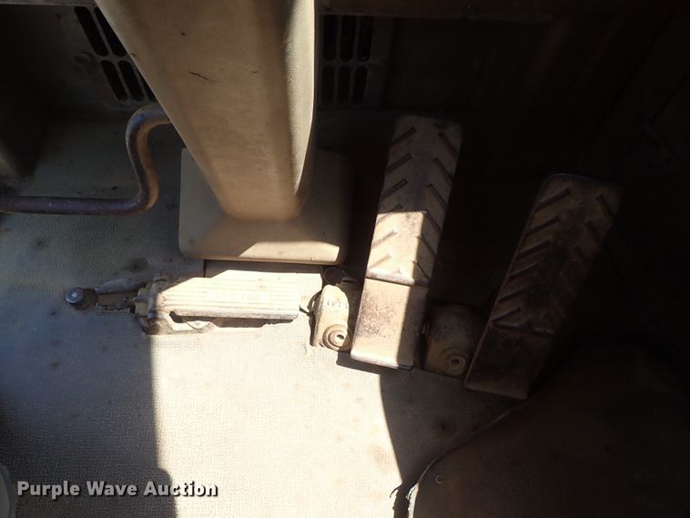 image for item DC1406 1988 Caterpillar 631E Series II conventional scraper