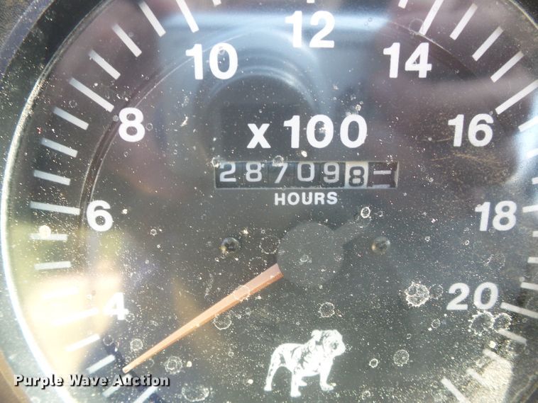 image for item DC5062 1999 Mack vacuum truck