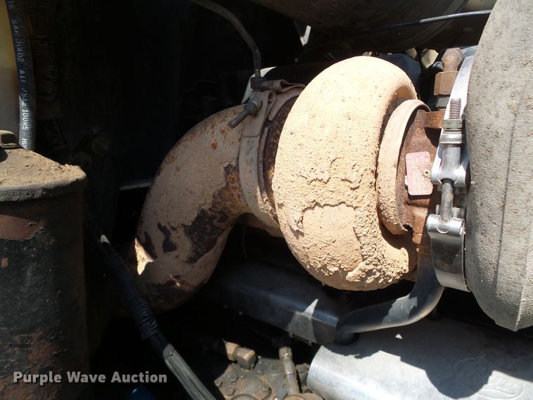 image for item DC5062 1999 Mack vacuum truck