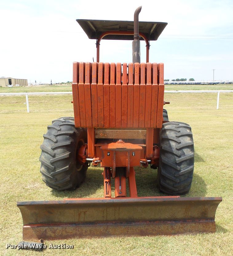 image for item DC5068 1996 Ditch Witch 7610 trencher