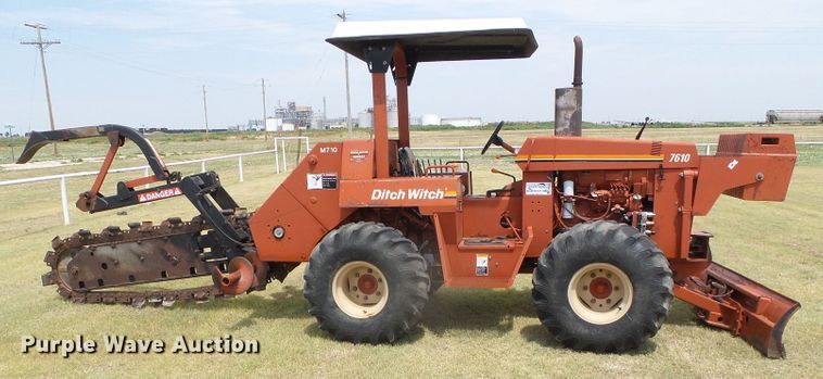 image for item DC5068 1996 Ditch Witch 7610 trencher