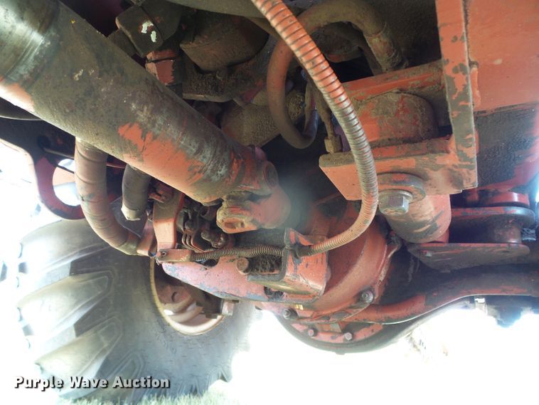 image for item DC5068 1996 Ditch Witch 7610 trencher