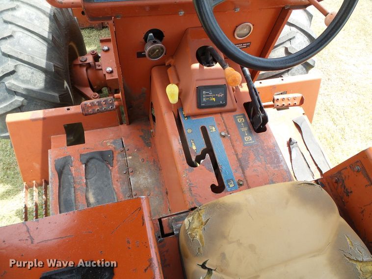 image for item DC5068 1996 Ditch Witch 7610 trencher