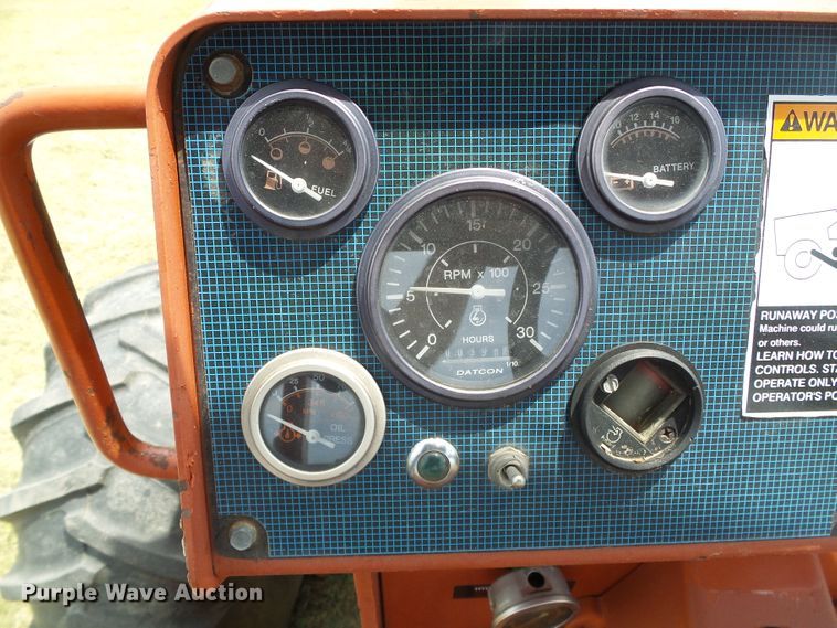 image for item DC5068 1996 Ditch Witch 7610 trencher