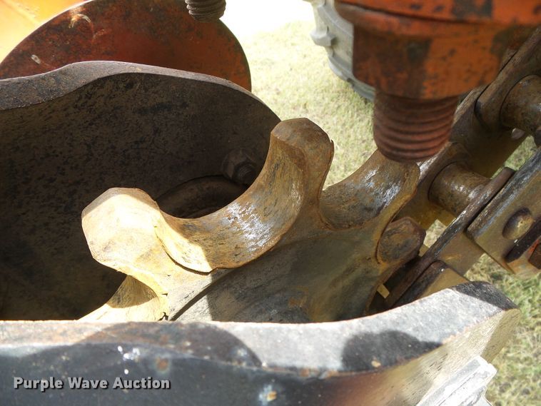 image for item DC5068 1996 Ditch Witch 7610 trencher