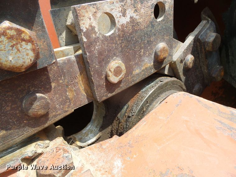 image for item DC5068 1996 Ditch Witch 7610 trencher