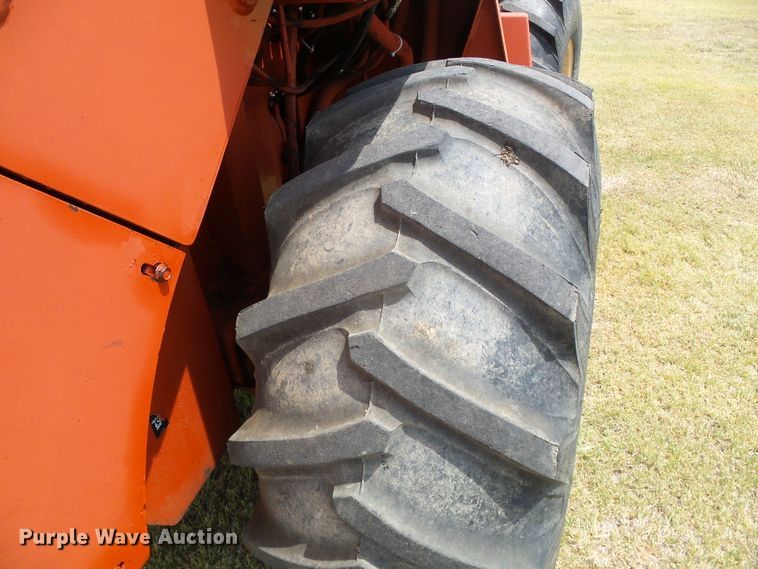 image for item DC5068 1996 Ditch Witch 7610 trencher