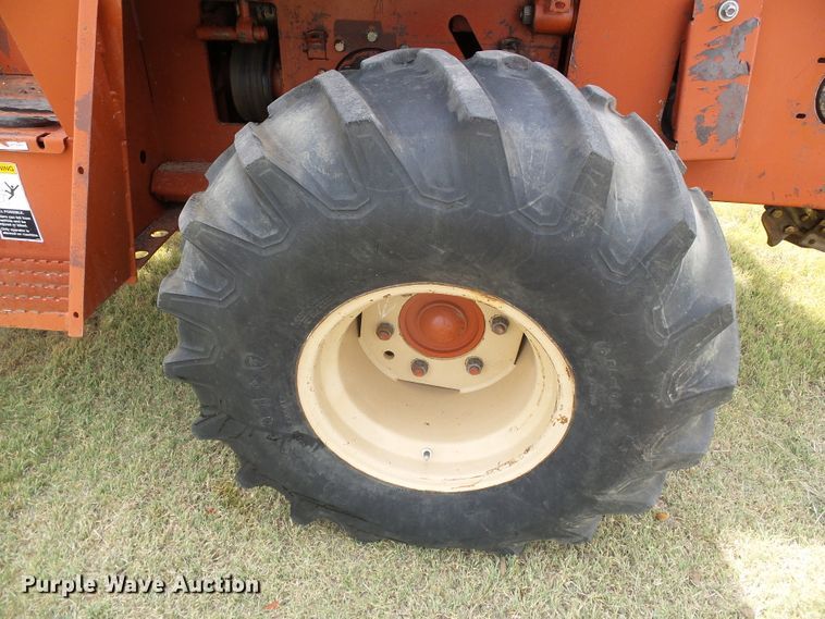 image for item DC5068 1996 Ditch Witch 7610 trencher