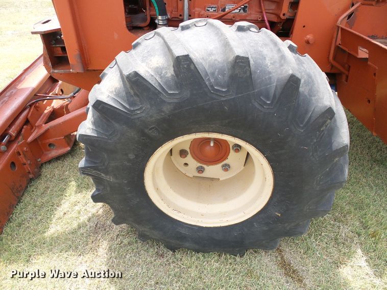 image for item DC5068 1996 Ditch Witch 7610 trencher
