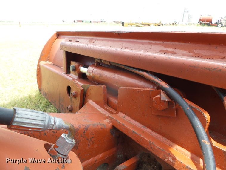 image for item DC5068 1996 Ditch Witch 7610 trencher